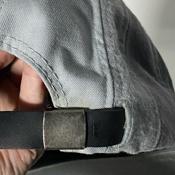 Callaway Golf Mens Gray Baseball Hat w Several Stripes of Gray / Adjustable - Picture 5 of 7